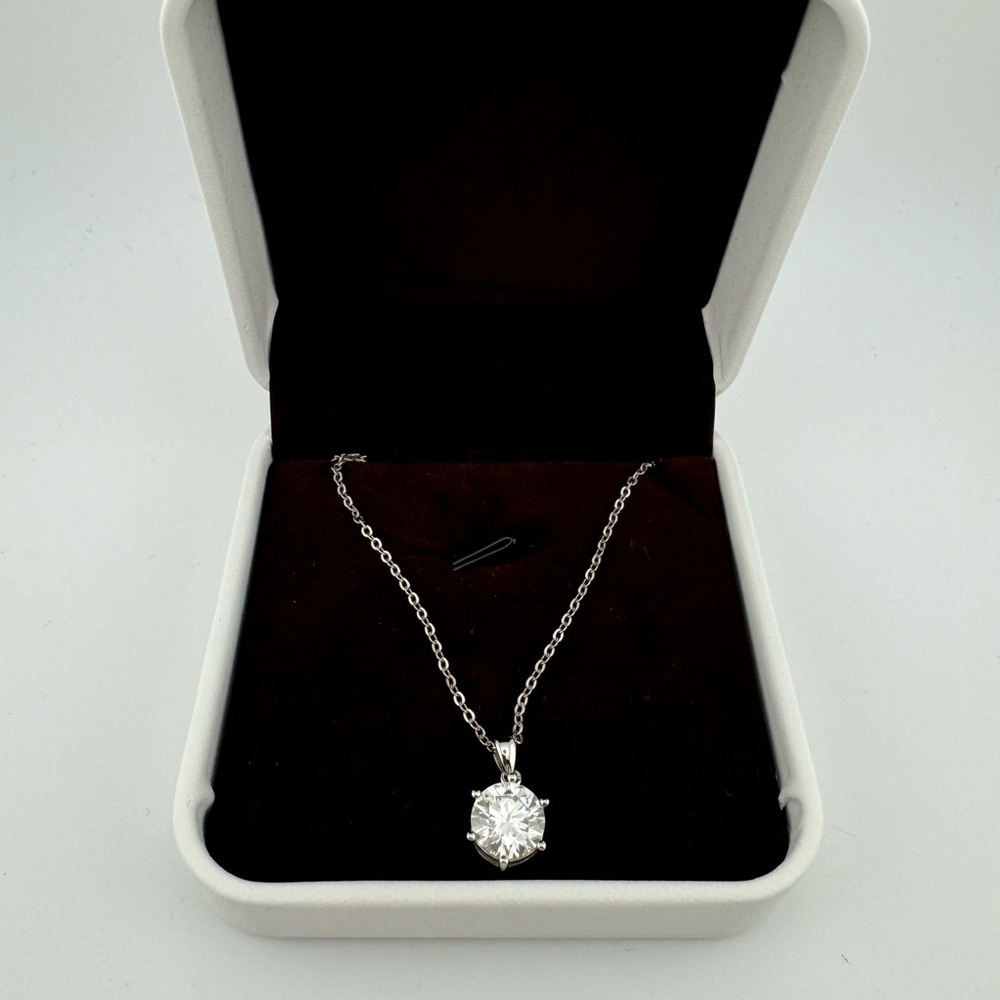 Moissanite Round Diamond Sterling Silver 925 Necklace Dolphin love